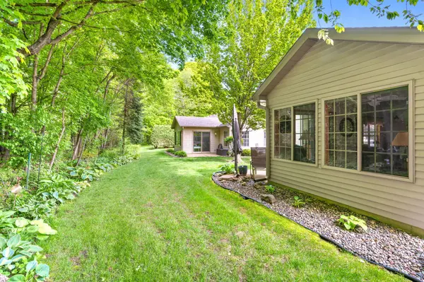 10850 Woodland DR, Chisago City, MN 55013