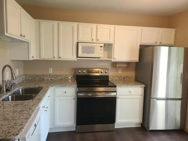 14660 Evergreen TRL #5, Apple Valley, MN 55124