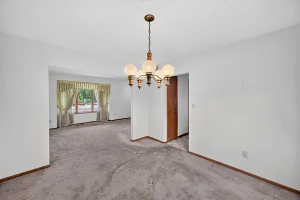 2466 Highview LN SW, Rochester, MN 55902