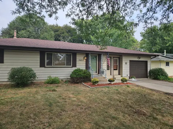 5457 Horizon DR NE, Fridley, MN 55421
