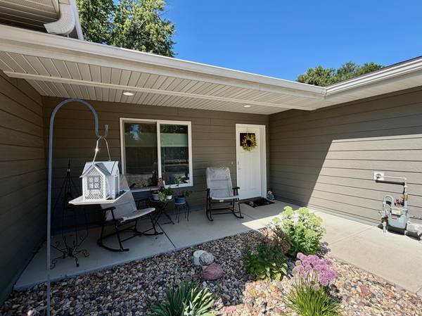 104 W Barck AVE, Luverne, MN 56156