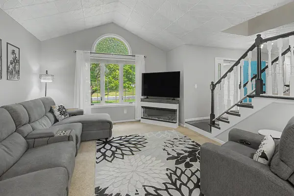 1705 Rushmore DR, Burnsville, MN 55306