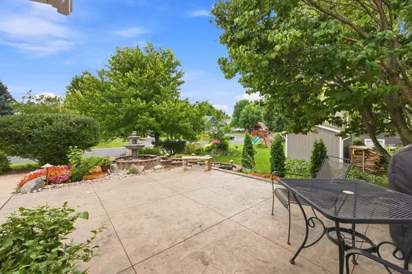 2003 Ponds WAY, Shakopee, MN 55379
