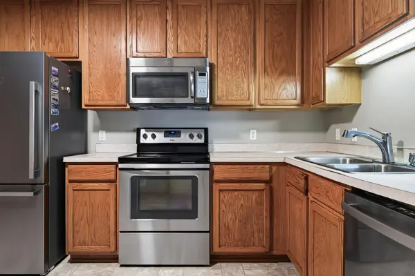 1191 Highpoint Curve, Shakopee, MN 55379