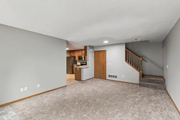 1191 Highpoint Curve, Shakopee, MN 55379