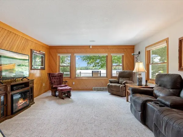 15809 Pine Shores RD, Brainerd, MN 56401