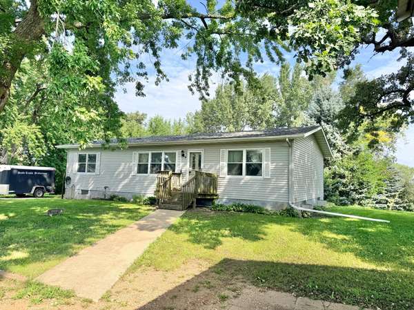 13230 705th AVE, Emmons, MN 56029