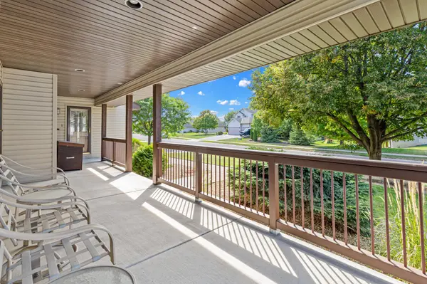 13160 Aspen DR, Rogers, MN 55374