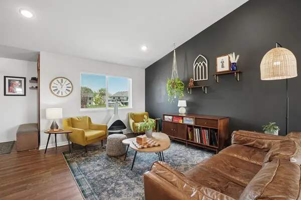 1052 Butternut LN, Watertown, MN 55388