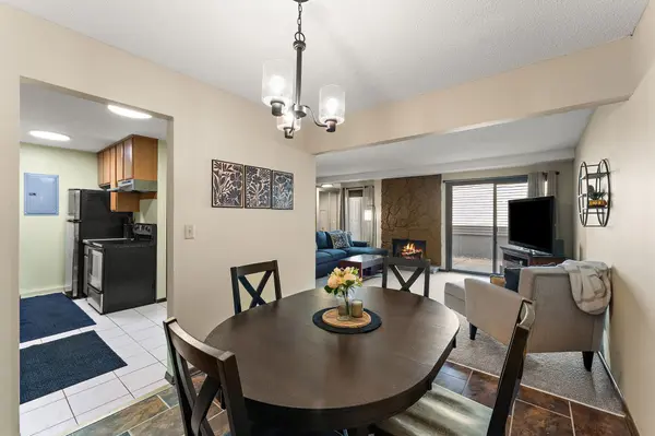 1224 Wagon Wheel RD, Hopkins, MN 55343