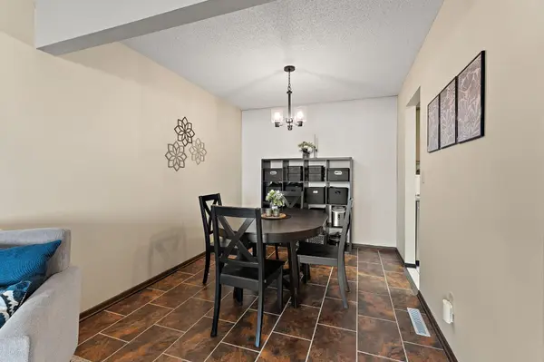 1224 Wagon Wheel RD, Hopkins, MN 55343