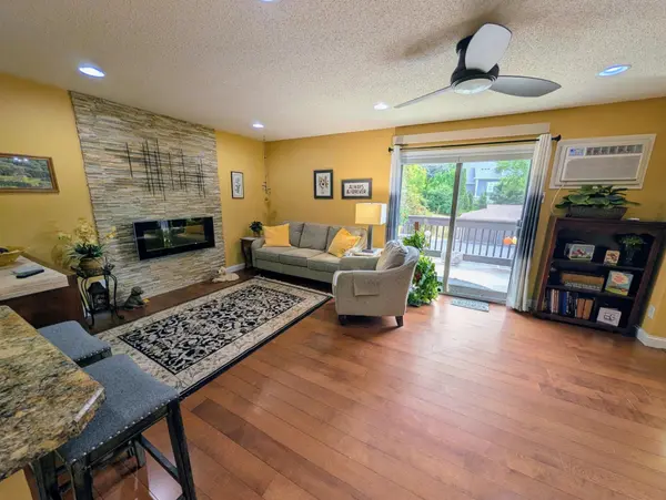 1825 Perlich AVE #207, Red Wing, MN 55066