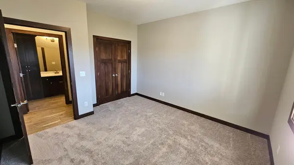 3106 Zuni WAY NW, Anoka, MN 55303