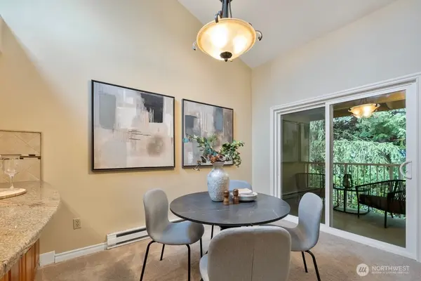 14633 NE 40th ST #K8, Bellevue, WA 98007