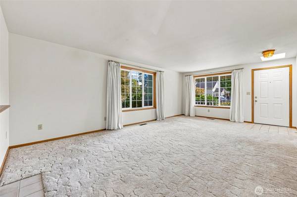 112 W 2nd ST #A, Everson, WA 98247