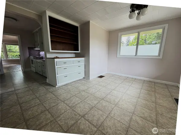 1410 Middle ST SE, Olympia, WA 98501