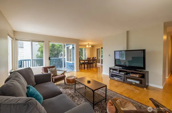 1214 Taylor AVE N #201, Seattle, WA 98109