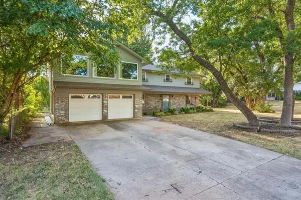 2415 Weatherford DR, Norman, OK 73071