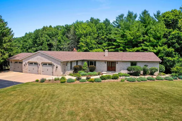 3493 HICKORY RIDGE DR, De Pere, WI 54115