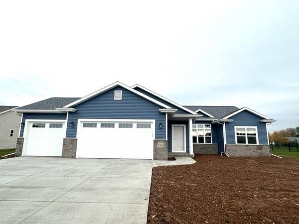 W4938 NATURES WAY DR, Sherwood, WI 54169