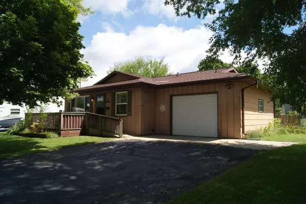 107 S 7TH AVE, Saint Nazianz, WI 54232