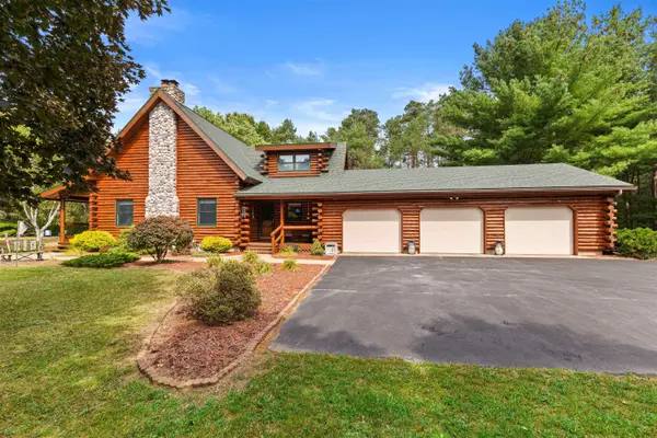 W7866 COTTONVILLE LN, Wautoma, WI 54982-8353