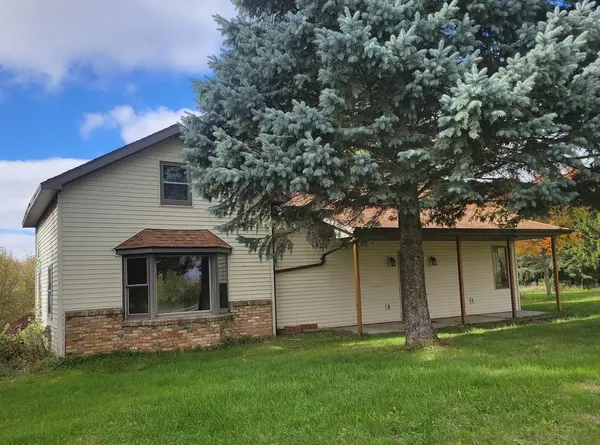 N5403 COUNTY ROAD E, Iron Ridge, WI 53035-9644