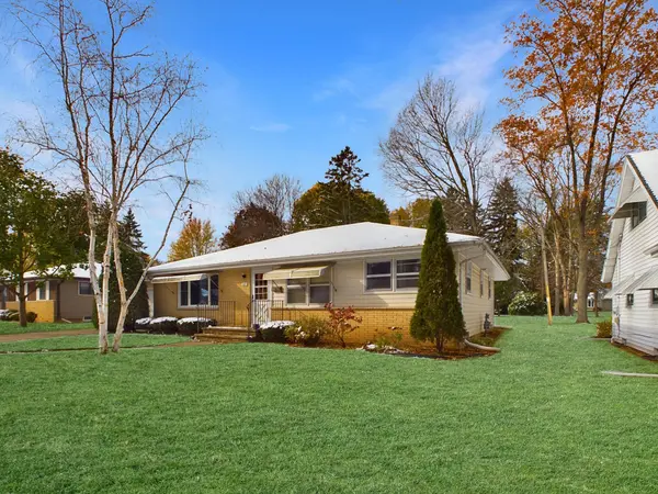 1619 TELULAH AVE, Appleton, WI 54915-3804