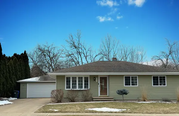 109 WOODLAND CT, Kaukauna, WI 54130