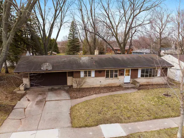 1491 SERVAIS ST, Green Bay, WI 54304