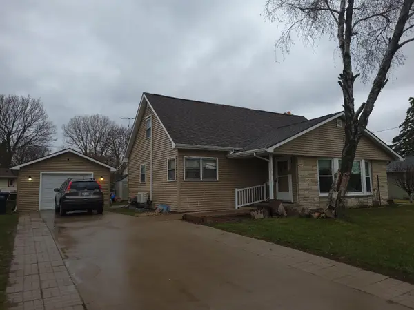 1643 WISCONSIN ST, Oshkosh, WI 54901-2876