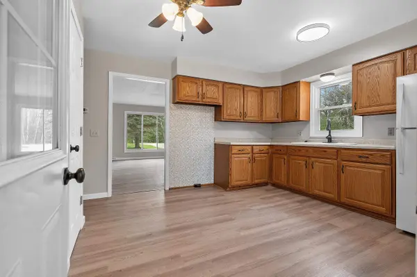 N9052 PINES RD, Middle Inlet, WI 54177
