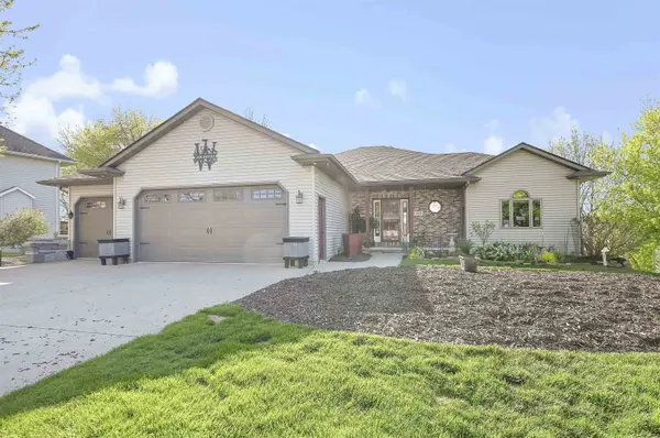 N439 ROBINHOOD DR, Sherwood, WI 54169
