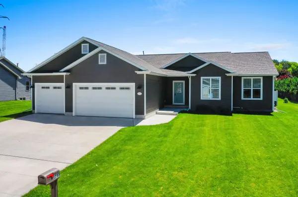 1755 NORTHRIDGE CT,  Menasha,  WI 54952-1051