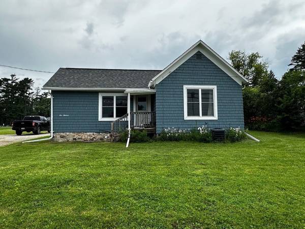 513 N NASH ST, Hortonville, WI 54944-9776