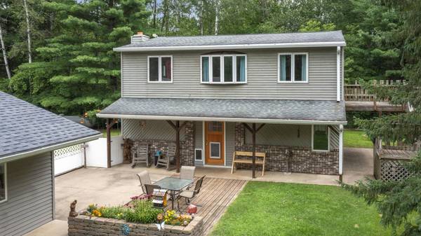 E6724 HAUSCHULTZ RD, Marion, WI 54950