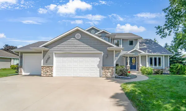 3190 ROSEWOOD LN,  Oshkosh,  WI 54904