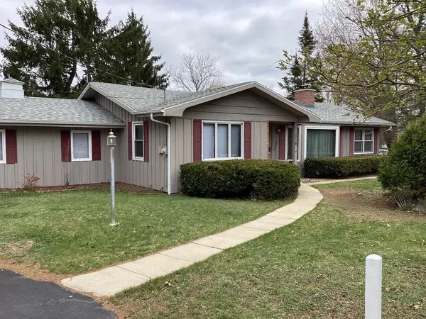 116 W SOUTH ST, Weyauwega, WI 54983-8900