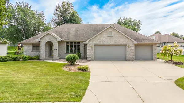 3657 MIGHTY OAK TRL, Green Bay, WI 54313-7583