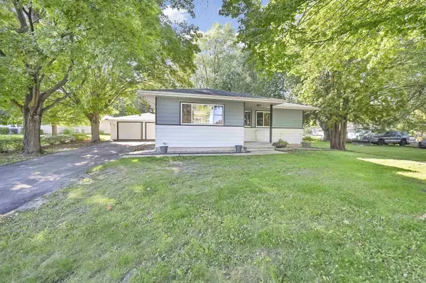 128 S 7TH AVE, Winneconne, WI 54986