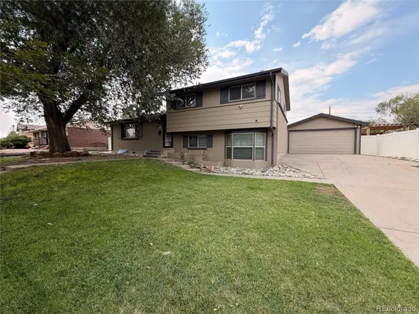 945 Dearborn ST, Aurora, CO 80011