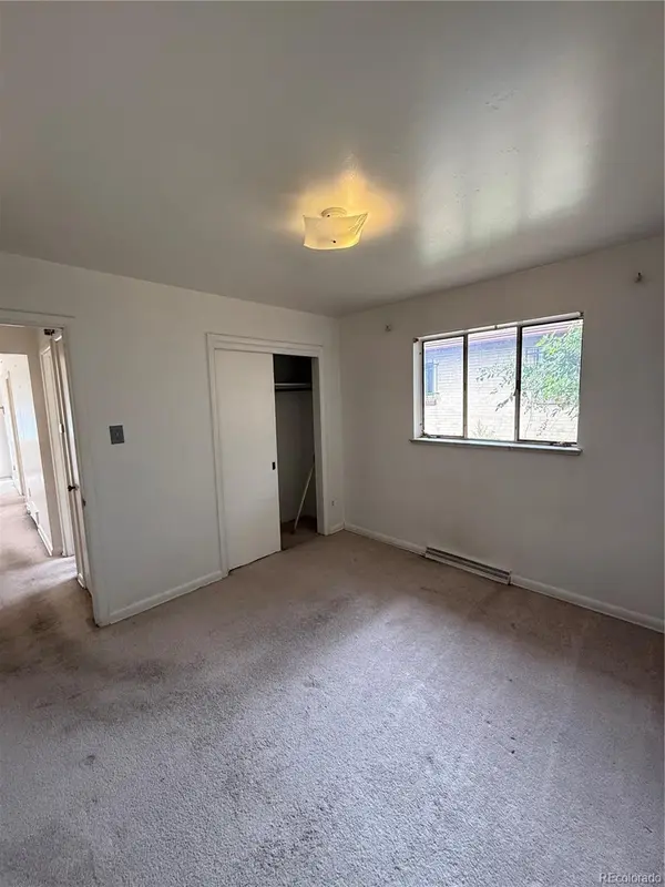 5209 E Thrill PL, Denver, CO 80207