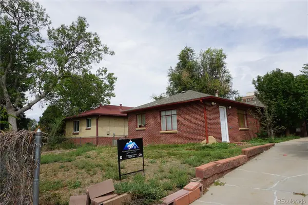 5209 E Thrill PL, Denver, CO 80207