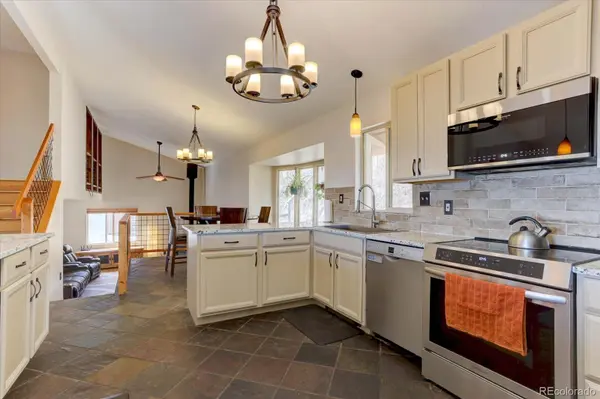 9648 Yegge RD, Morrison, CO 80465