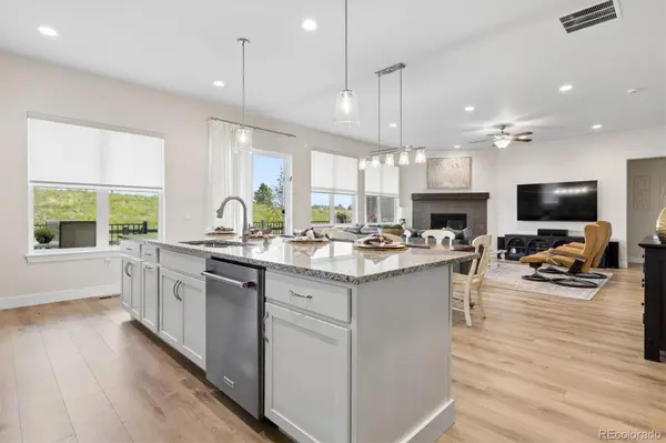 9026 S Shawnee CT, Aurora, CO 80016