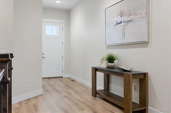 9026 S Shawnee CT, Aurora, CO 80016