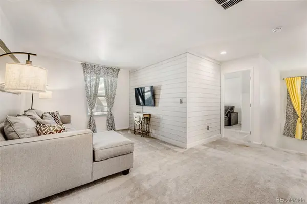 25060 E Maple PL, Aurora, CO 80018