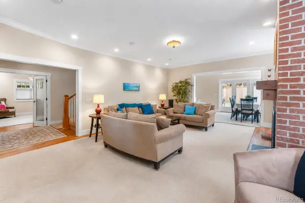 1910 S Corona ST, Denver, CO 80210