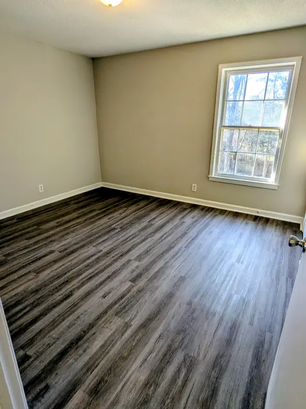 736 Holder Dr, Nashville, TN 37217