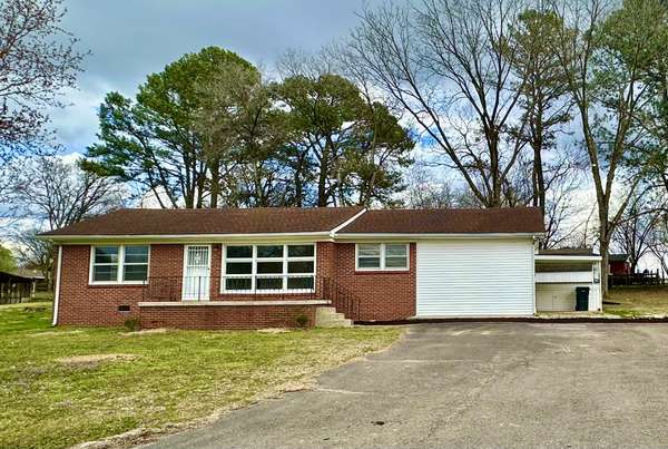 730 Rackley Dr, Pulaski, TN 38478